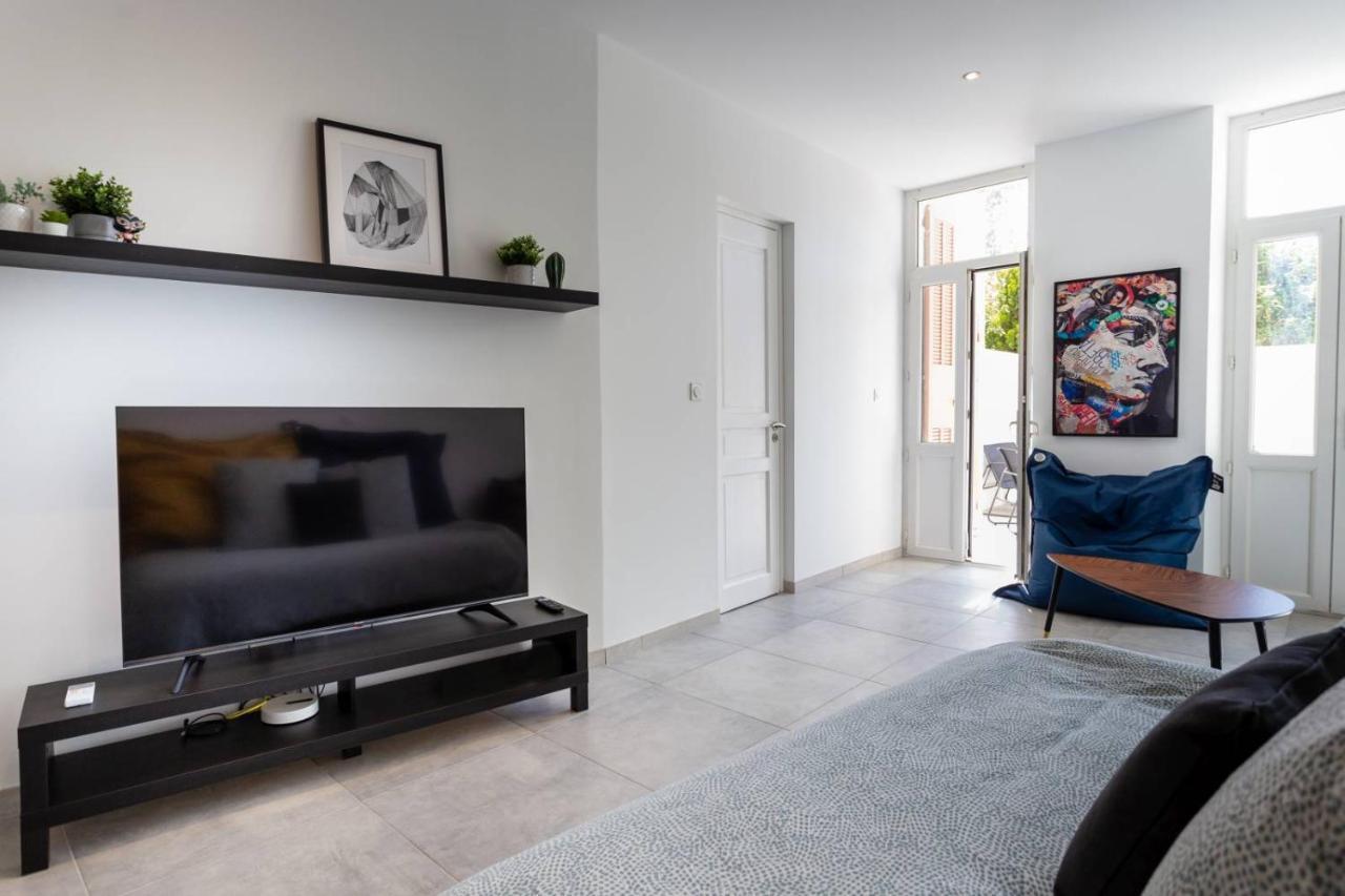 Maxbnb - Climatise - Grand Studio 37M2 & Terrasse 30M2 - Est Toulon Exterior foto